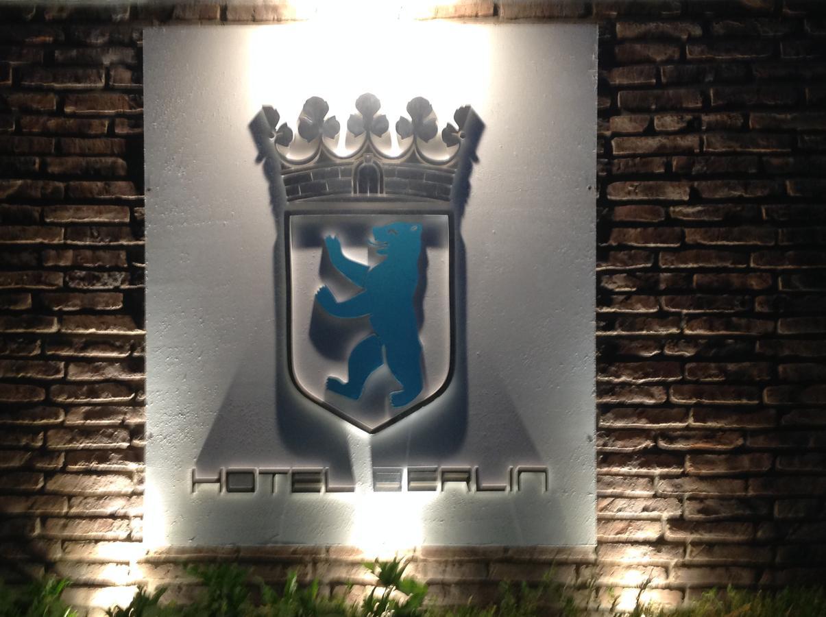Hotel Berlin Pinamar Eksteriør bilde